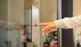 电梯电车事件最新爆料,揭秘背后惊人真相